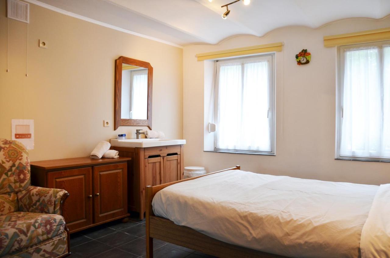Gite Le Petit Coin De Paradis Sautin Montbliart Exterior foto